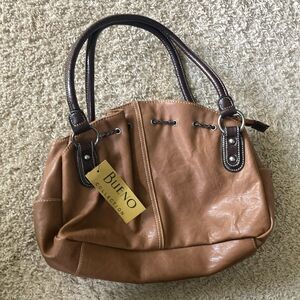 Bueno Brown Leather Purse NWT
